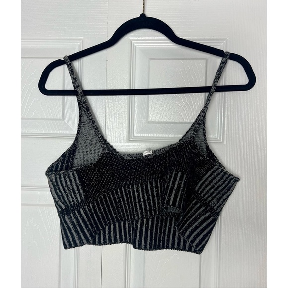 Out From Under Black Dark Grey Ribbed Knit V-Neck Crop Top Bralette Size Large - Picture 5 of 5